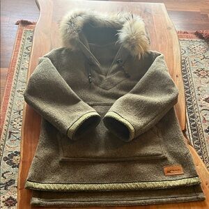 Women’s Boreal Mountain Anorak with Finn Coon Ruff